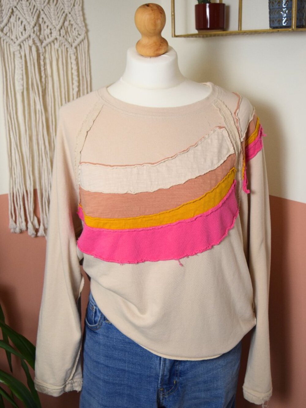 Easel Los Angeles Patchwork Raw Edge Sweatshirt Pink Cream M